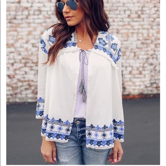 Zara Jackets & Blazers - NEW Zara Trafaluc Embroidered Smocked Cardigan Size Medium White and Blue Flawed